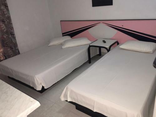 Dimis Studios And Apartments
