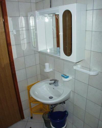 Hostal Apartment Slatine 460a