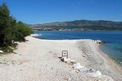Hostal Apartment Slatine 460a