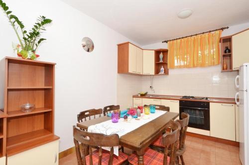 Hostal Apartment Arbanija 5228d