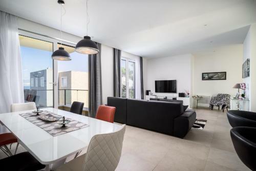 Acadia Beach Apartments Slatine