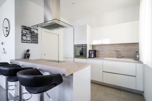 Acadia Beach Apartments Slatine