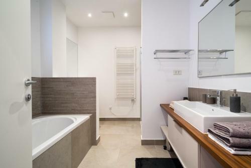 Acadia Beach Apartments Slatine