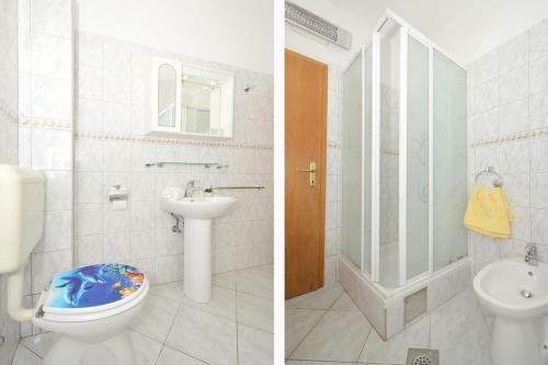 Hostal Apartments With A Parking Space Arbanija (ciovo) - 5228