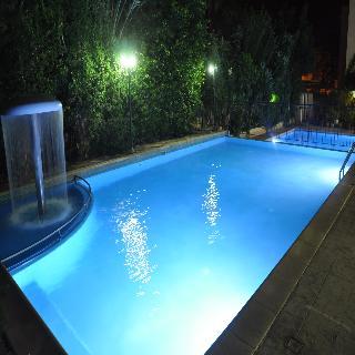 Mariela Aparthotel