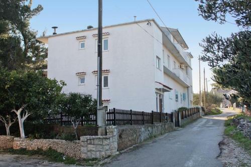 Hostal Apartment Slatine 5999a