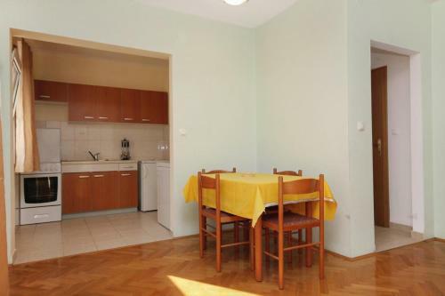 Hostal Apartment Slatine 5999b
