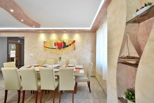 Luxury Villa Amor