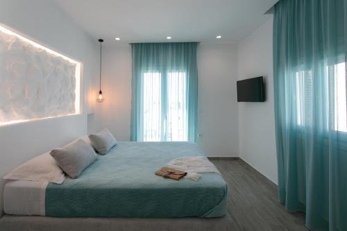 Iades Studios & Apartments
