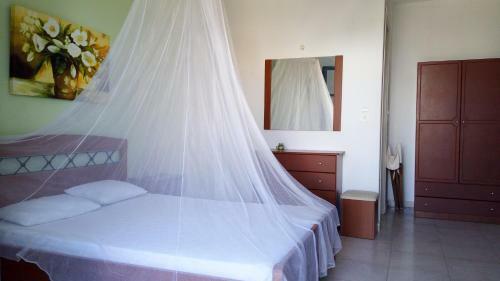 Hostal Blue And White