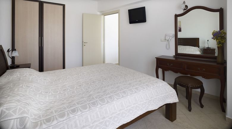 Aparthotel Anemomilos