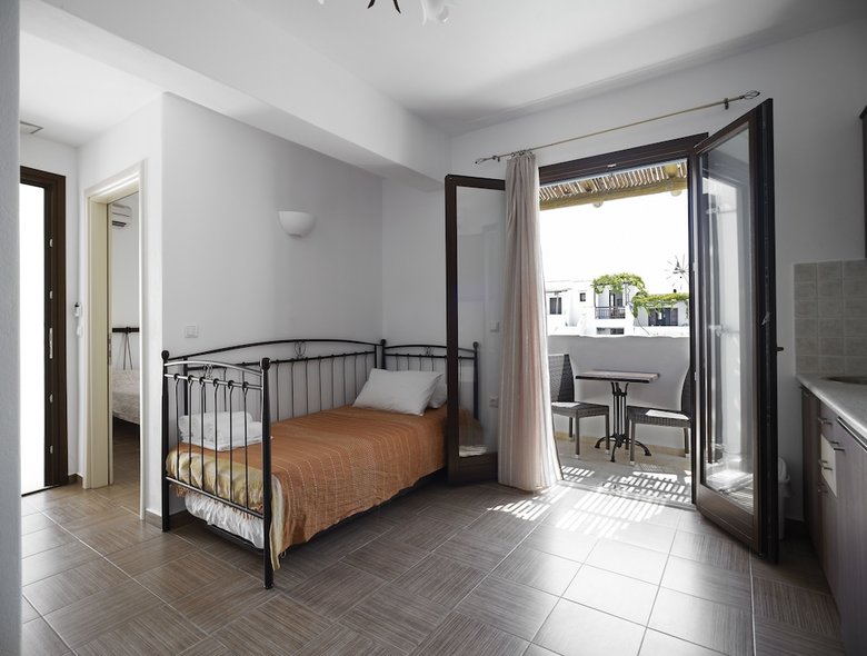 Aparthotel Anemomilos