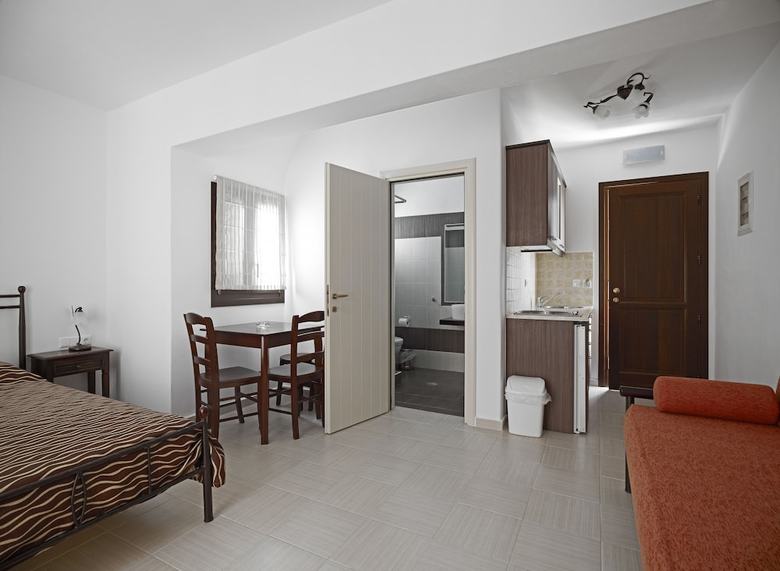 Aparthotel Anemomilos