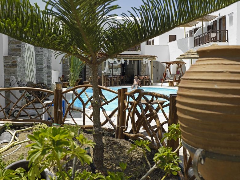 Aparthotel Anemomilos