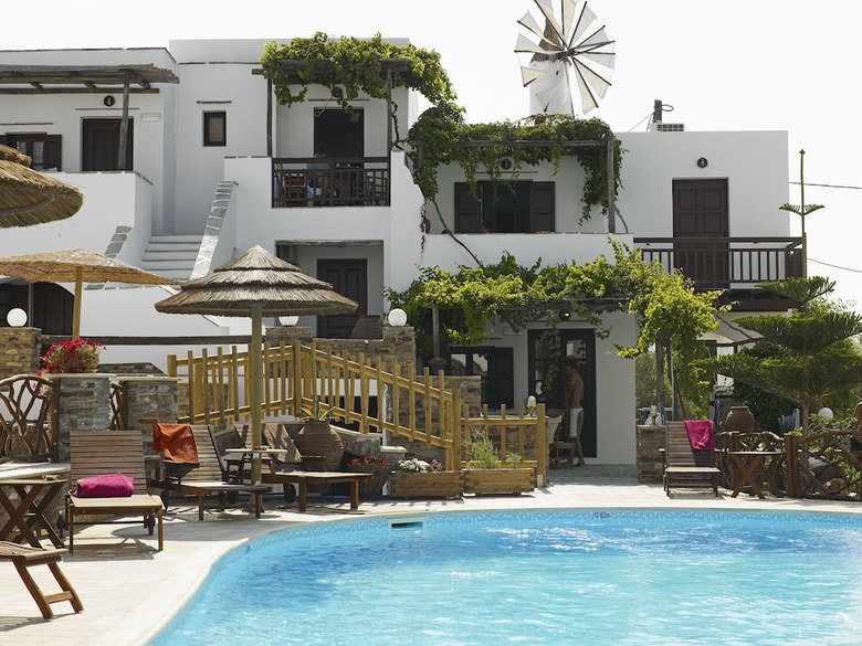 Aparthotel Anemomilos