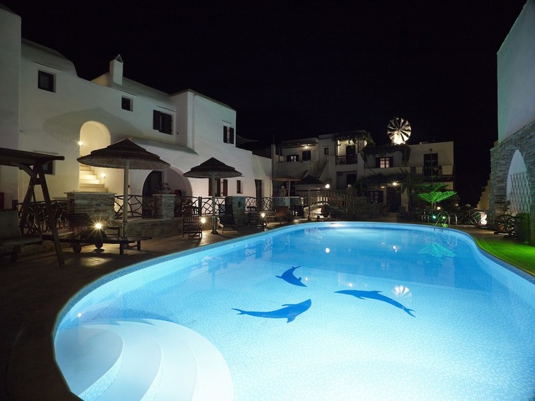 Aparthotel Anemomilos