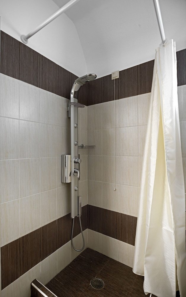 Aparthotel Anemomilos