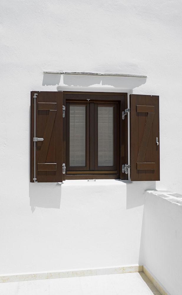 Aparthotel Anemomilos