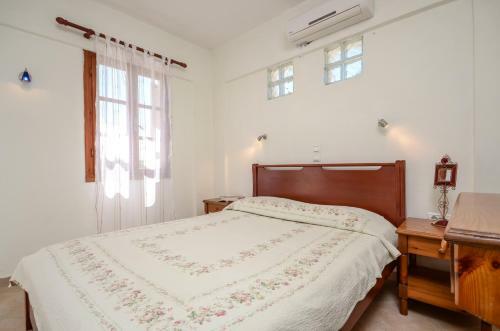 Sophi's L Studios & Apartments
