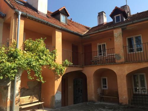 Apartments At The Golden Plough
