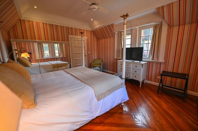 Hotel Estancia Villa Maria