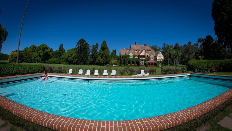 Hotel Estancia Villa Maria