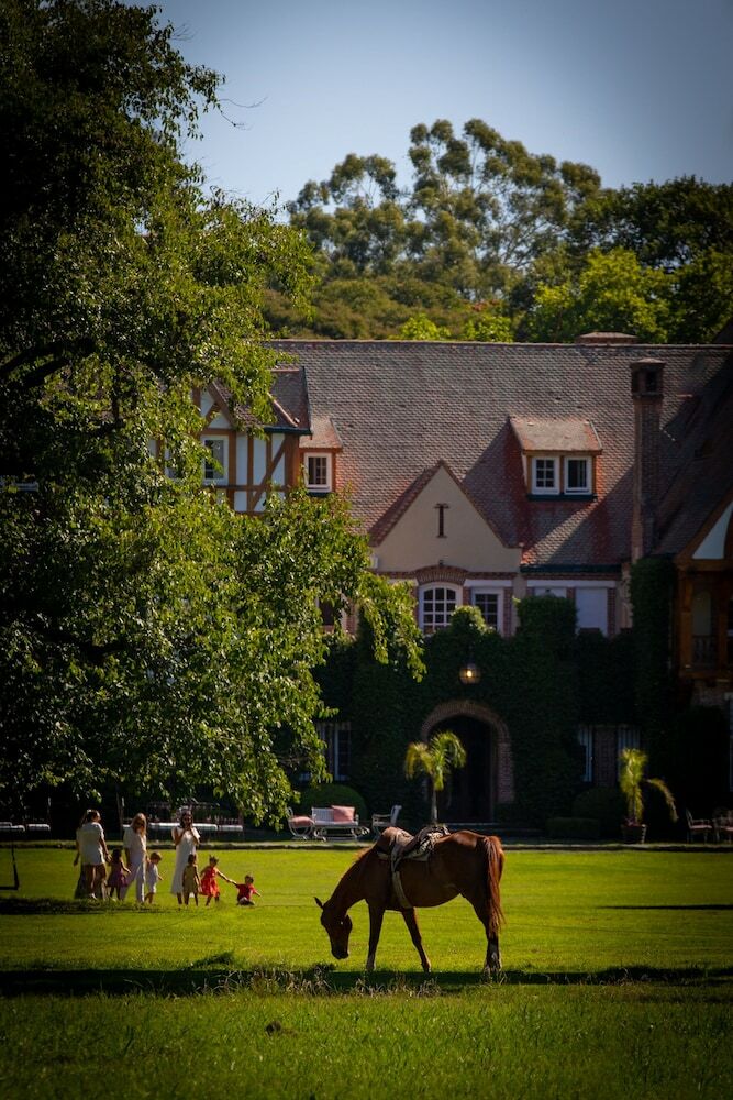 Hotel Estancia Villa Maria
