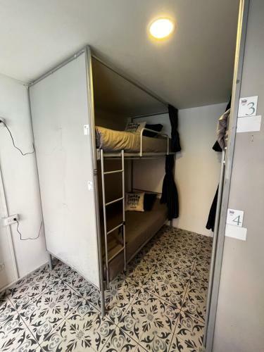 Hostal Urbana Hostel