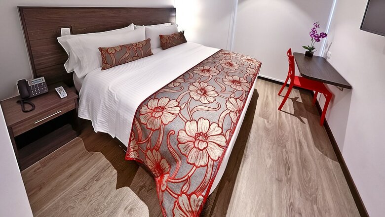 Az Hotel