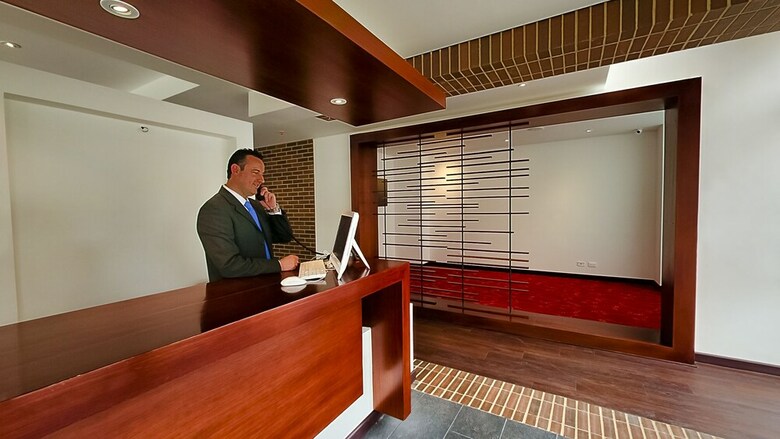 Az Hotel