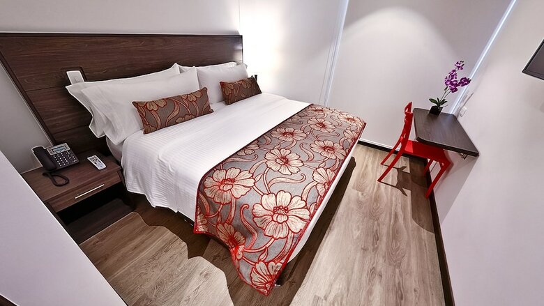 Az Hotel