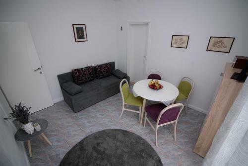 Apartments Mara