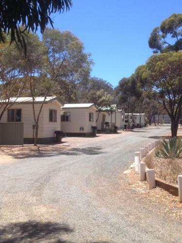 Acclaim Gateway Tourist Park