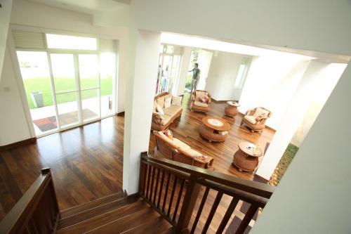 Sunlit Villa