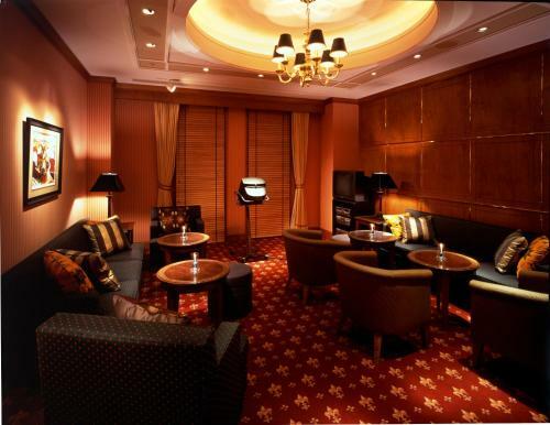 Okura Akademia Park Hotel