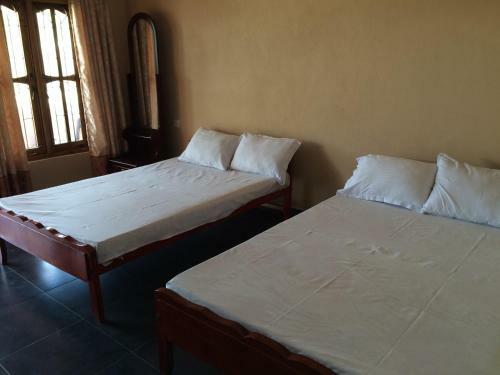 Hostal Rainbow Garden