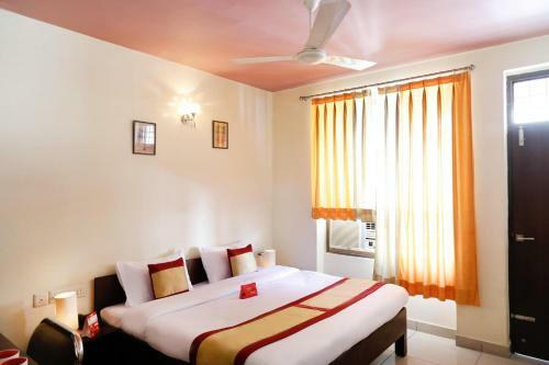 Oyo 16382 Hotel Sinjara