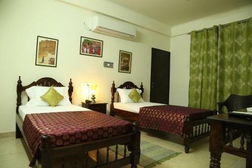 Bed & Breakfast Saket Inn