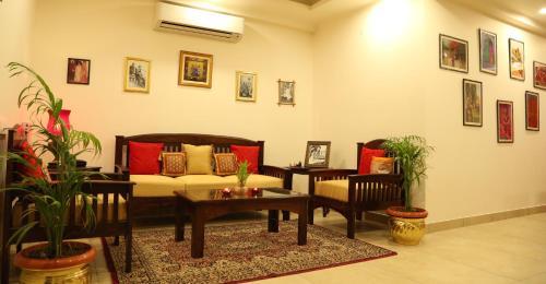 Bed & Breakfast Saket Inn