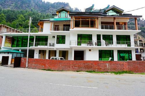 Oyo 8767 Hotel Landmark