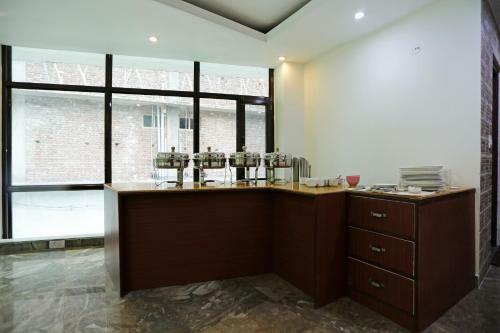 Oyo 8767 Hotel Landmark
