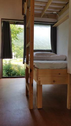Hostal Guesthouse Anthut