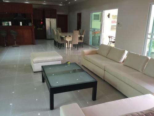 Villa Rawai Holidays