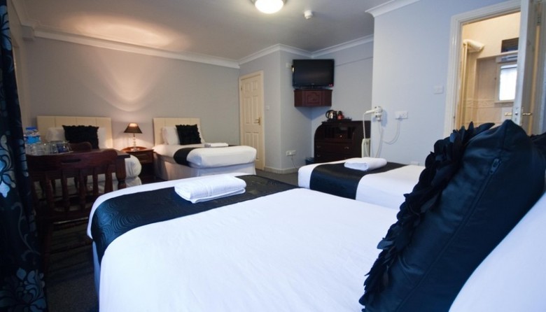 Hotel Amberley House By Thekeycollections