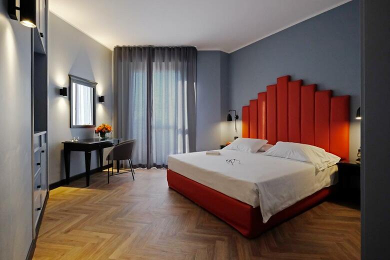 Panoramic Hotel Plaza