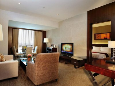 Peninsula Excelsior Hotel