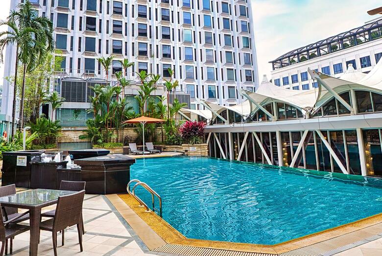 Peninsula Excelsior Hotel