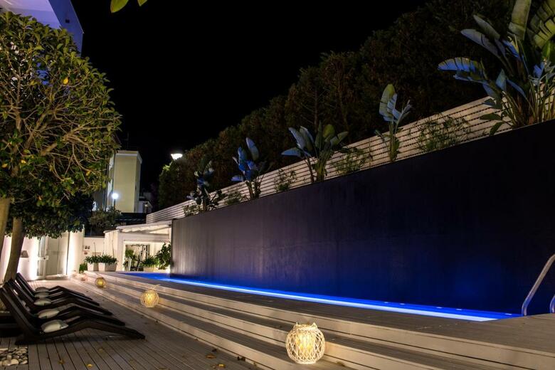 White Hotel Resort