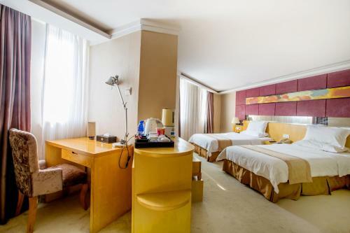 Zhongshan Louis Hotel
