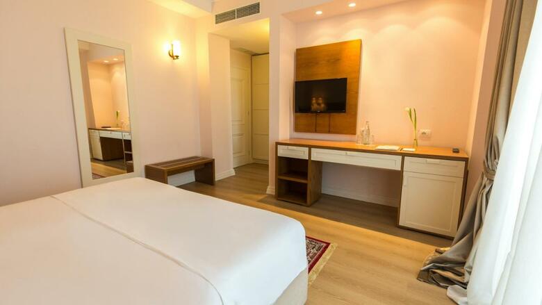 Royal Hill Hotel